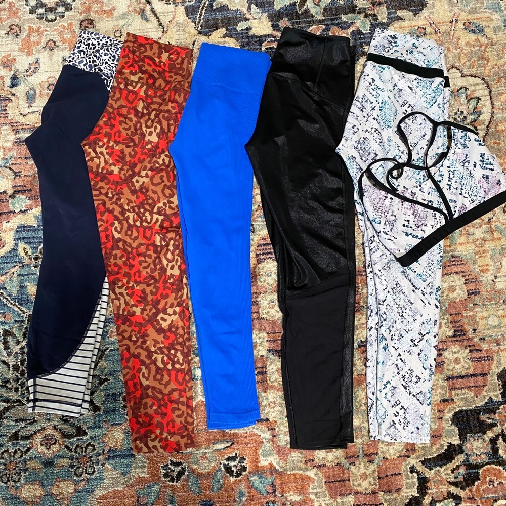Lot of medium athletic leggings athleta Arie